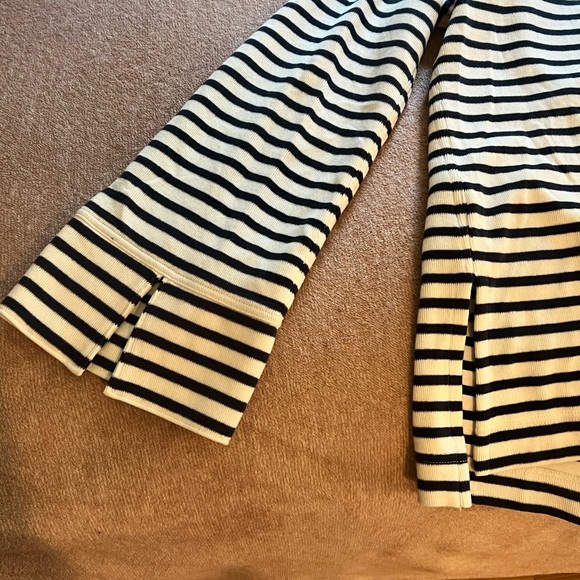 Tommy Bahama sweater women’s - Picture 5 of 6